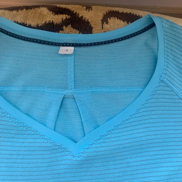 Lululemon Race Me Long Sleeve Tee in Blue Stripe - Picture 2 of 8